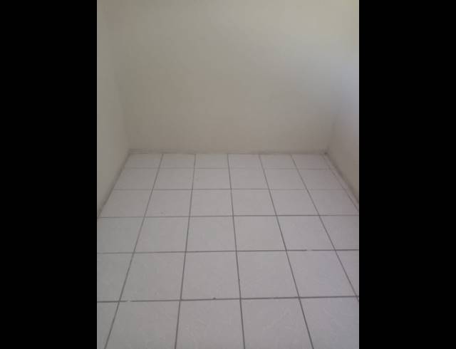 1 bed property to rent in HOUGHTON ESTATE